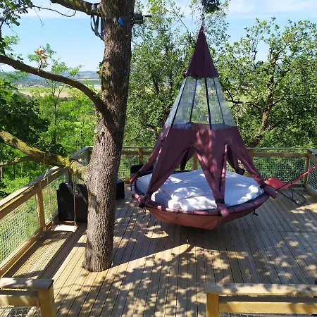 Domaine De Senaud Camping *