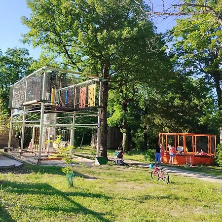 Camping Domaine De Senaud Albon