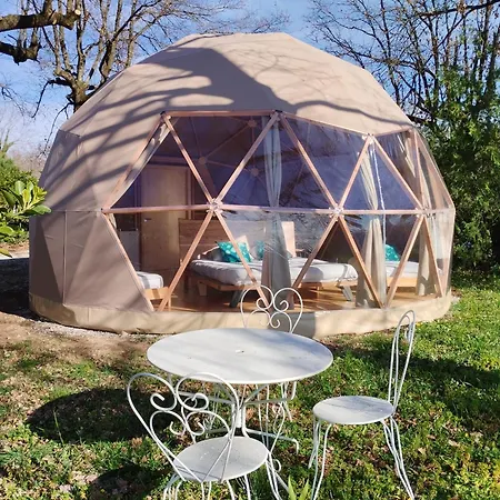 Domaine De Senaud Camping