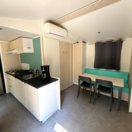Domaine De Senaud Camping Albon