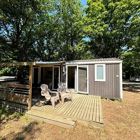 Domaine De Senaud Camping Albon