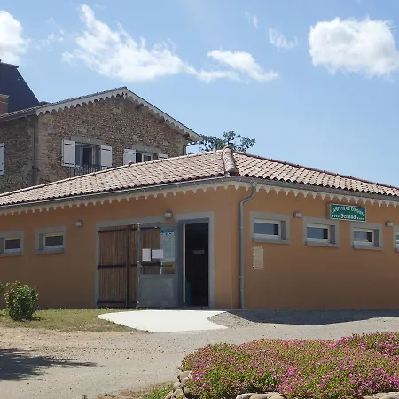 Domaine De Senaud Camping *